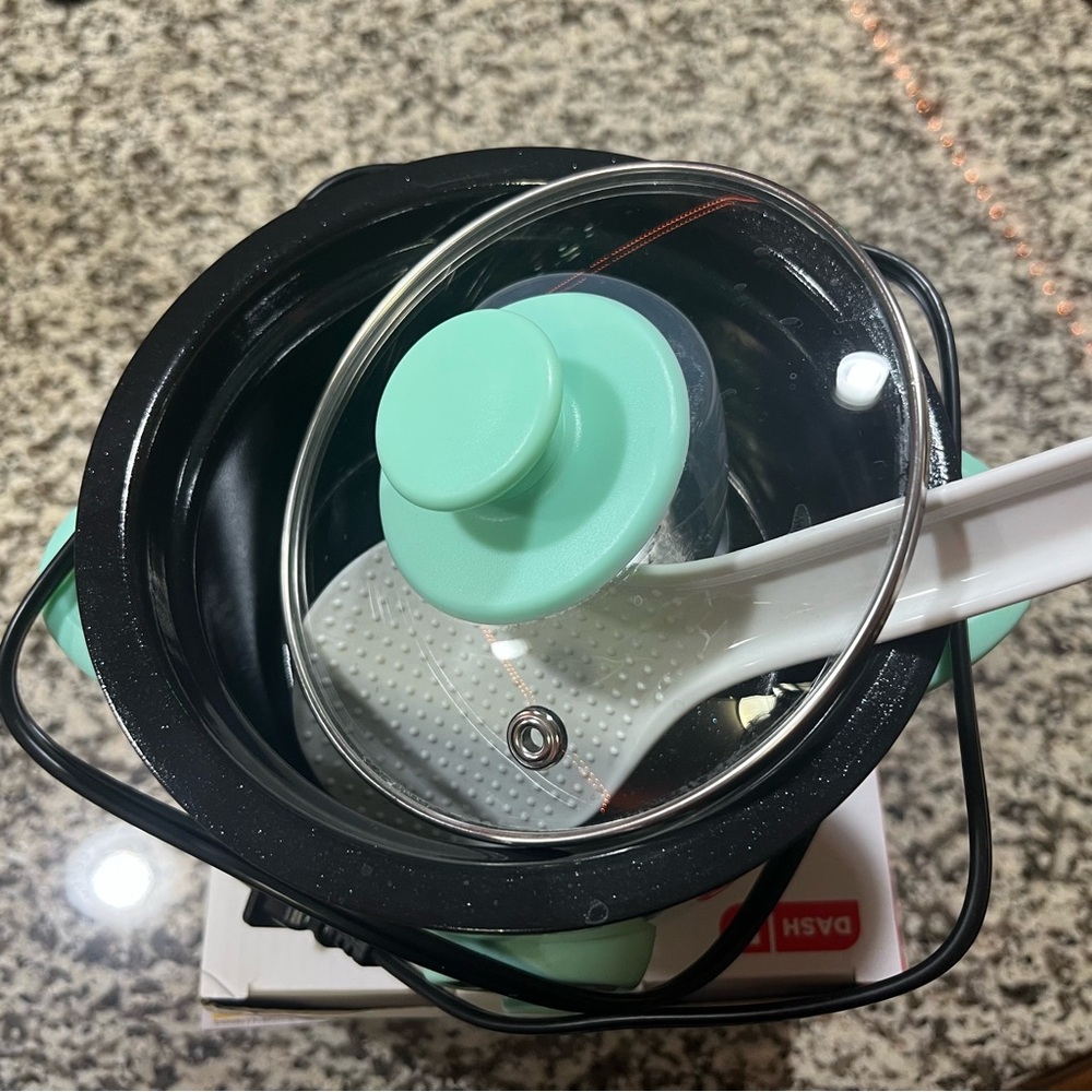 Dash Mini Rice Cooker, Aqua - Picture 3 of 3